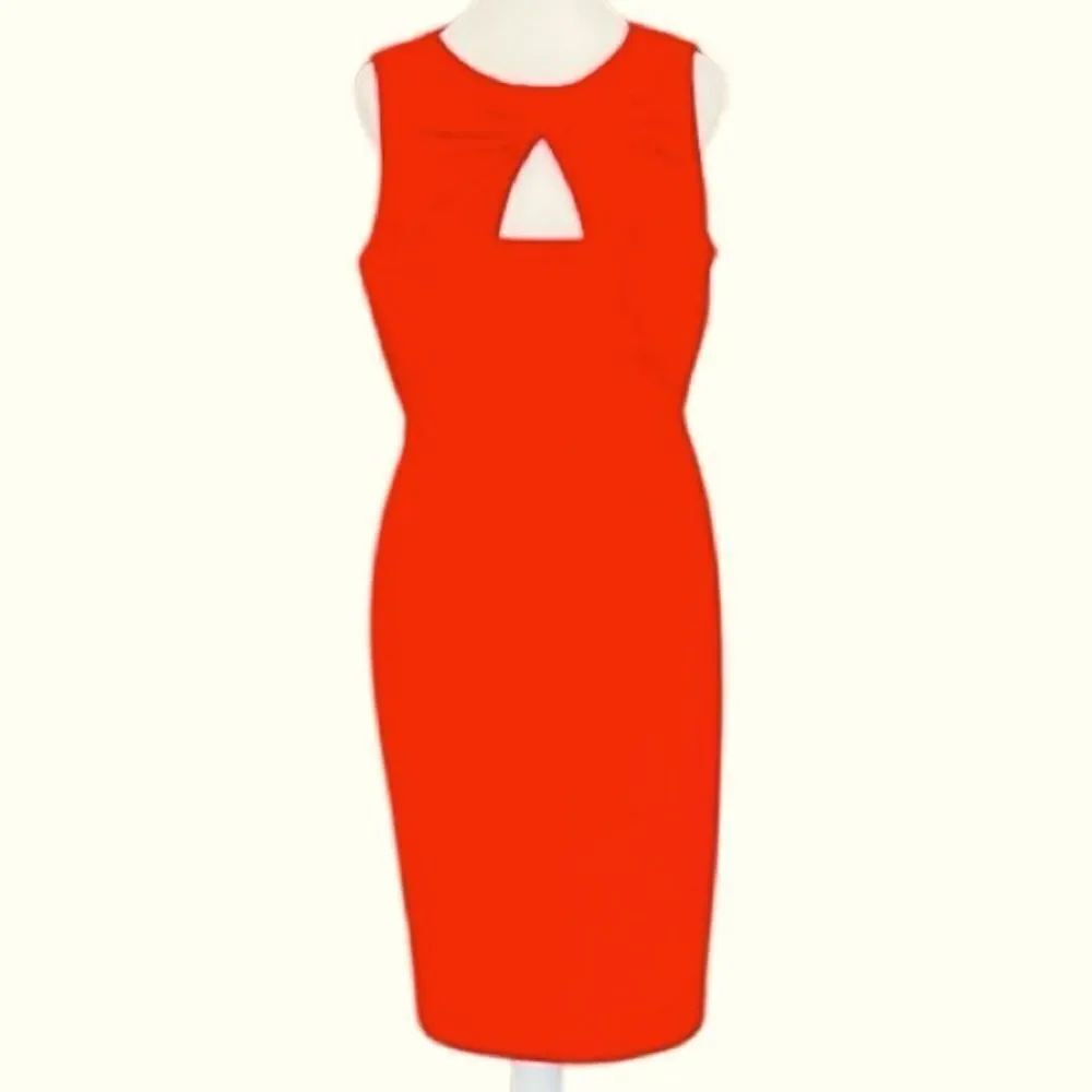 Calvin Klein Elegant Red Sleeveless Sheath style Dress, cut out bodice size 8